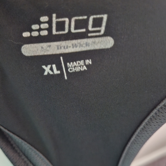 Workout Tank - Picture 4 of 4